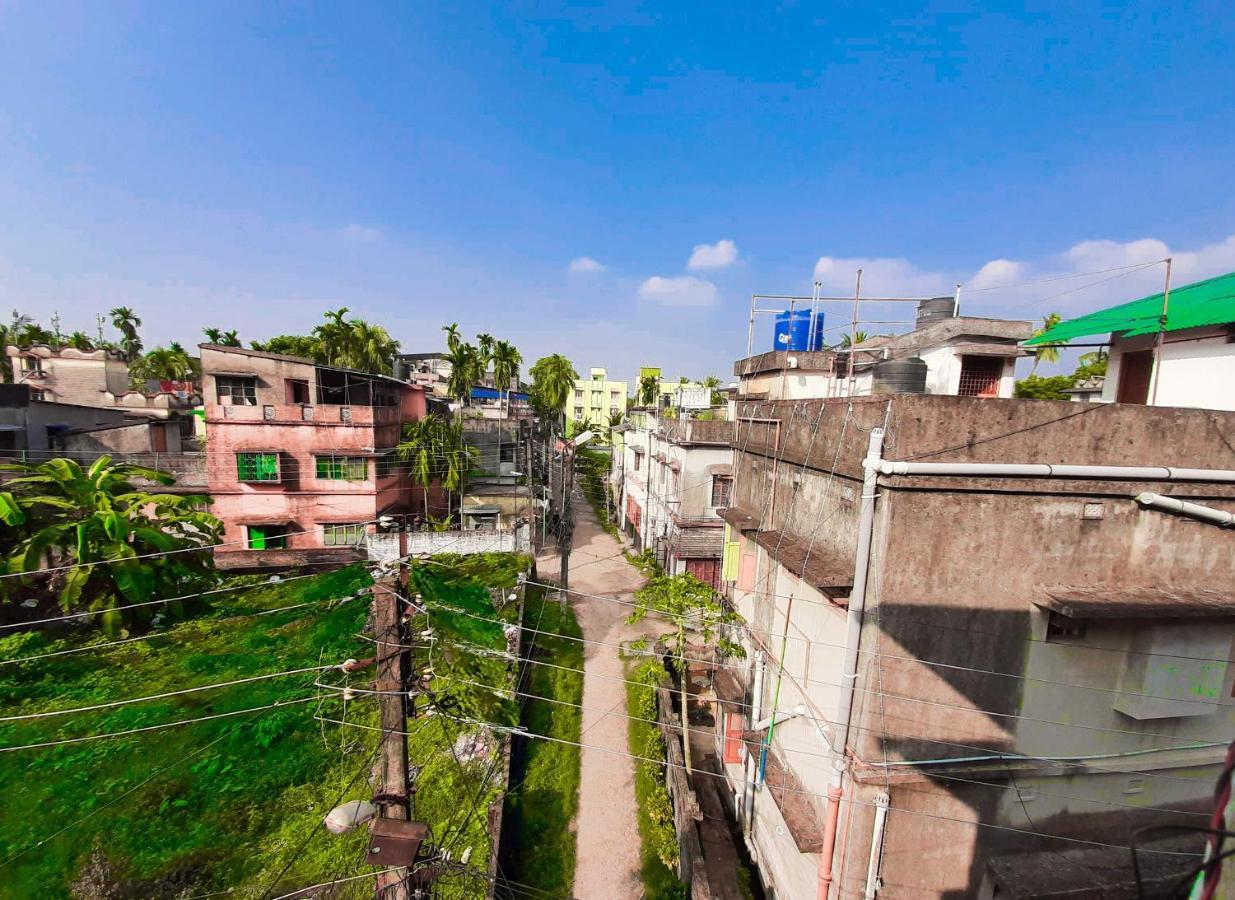 Dden Vennell Bnb -Metro Access- Kolkata Luaran gambar
